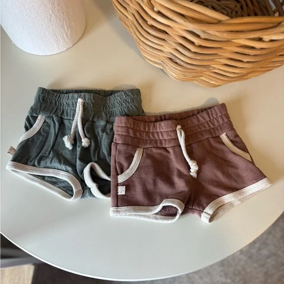 (2) Childhoods Clothing Retro shorts bundle of 2 / 12-18M - Picture 3 of 10